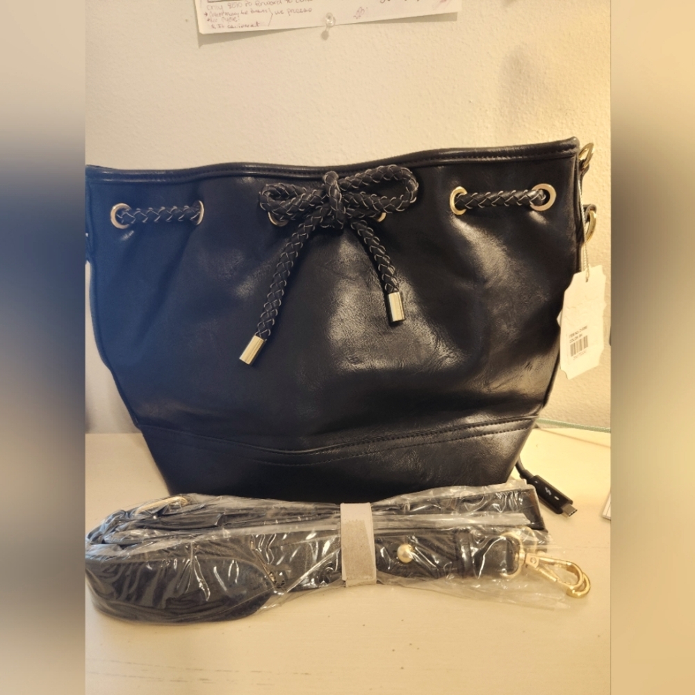 (HANDBAG REPUBLIC 👜 NWT